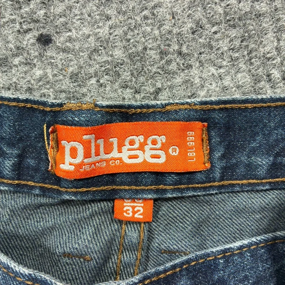 Plugg Jeans Co. Mens Size 38x32 Blue Denim Straight Leg 100% Cotton Low Rise
